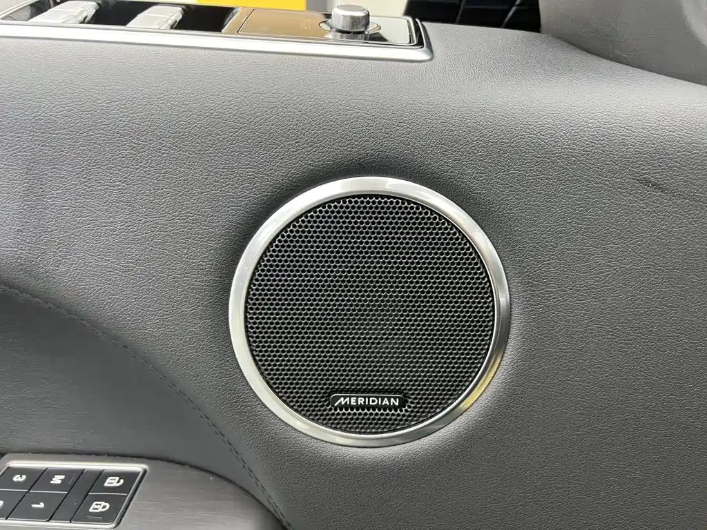 Land Rover Sport PHEV — миниатюра 32