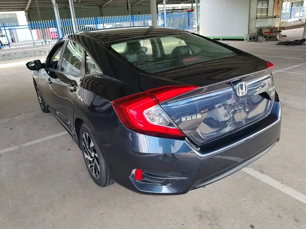 Honda Civic — миниатюра 5