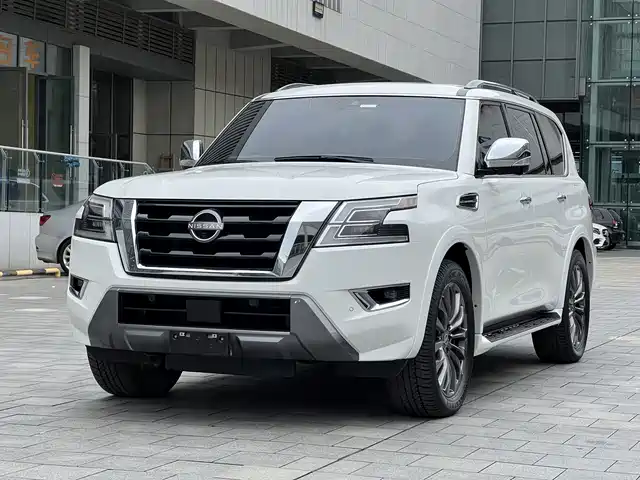 NISSAN TOURE 2023