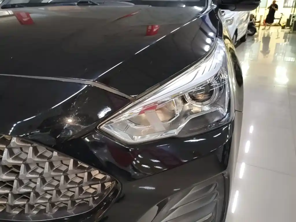 Haval M6 — миниатюра 24