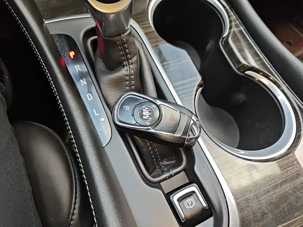 Buick Envision Plus — миниатюра 9
