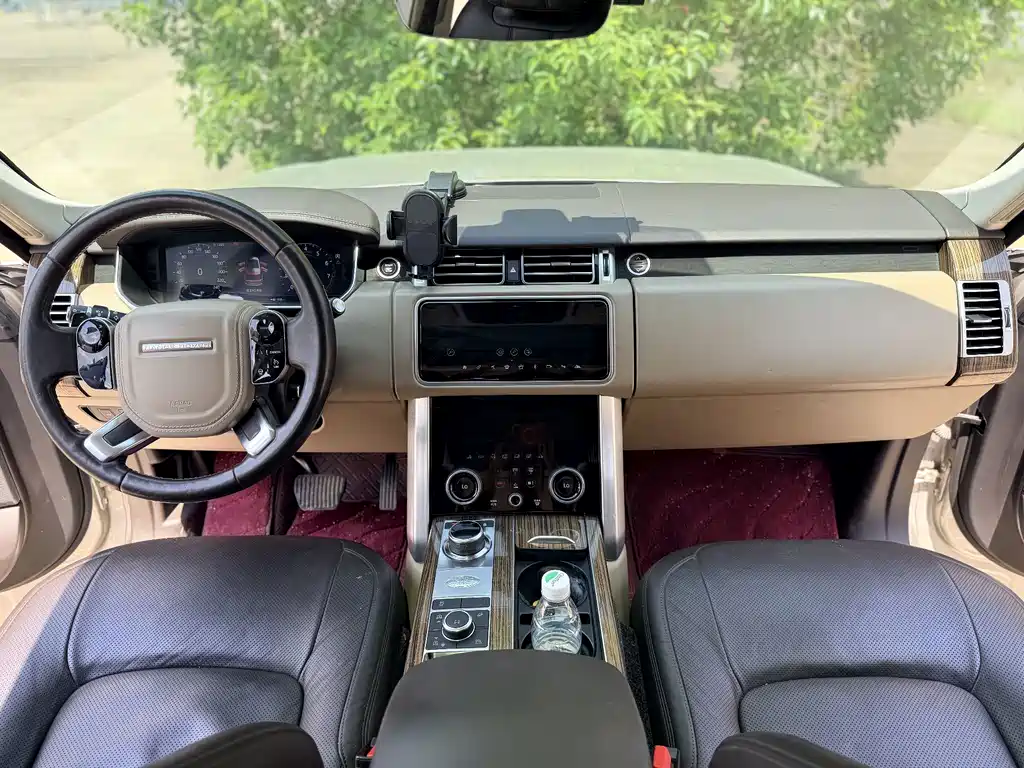 Land Rover Range Rover — миниатюра 4