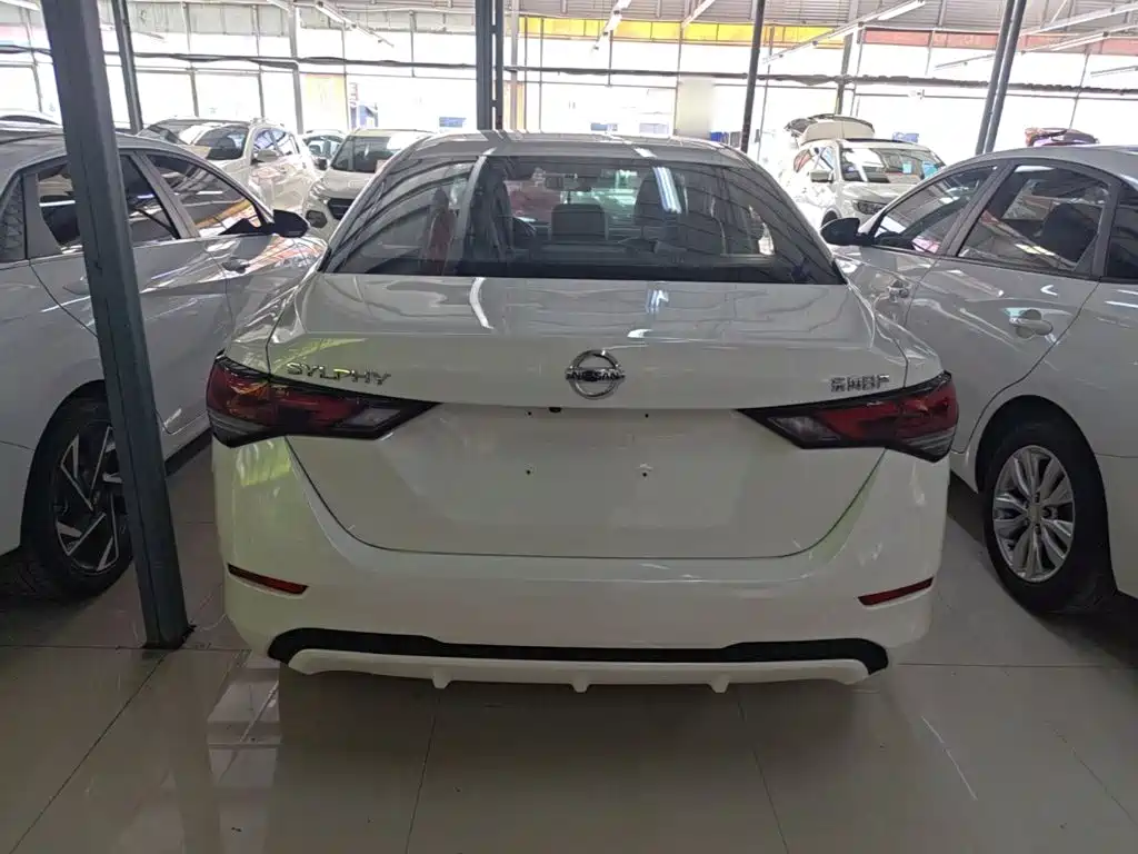 Nissan Sylphy — миниатюра 6
