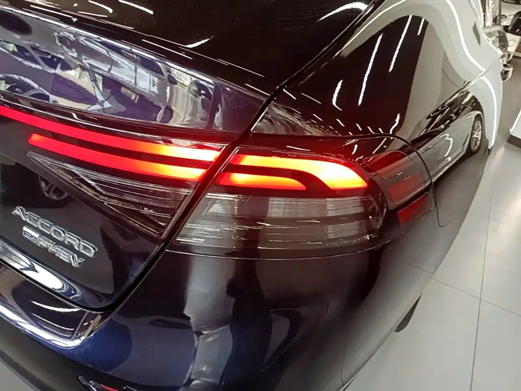 Honda Accord New Energy — миниатюра 8