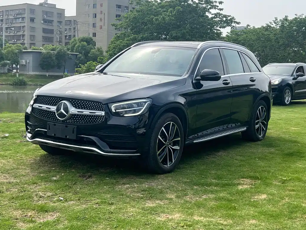 Купить Mercedes-Benz GLC