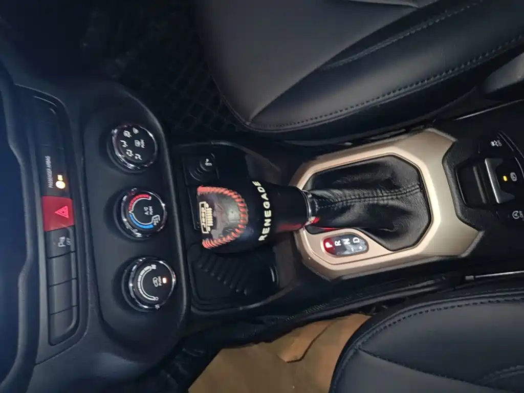 Jeep Renegade — миниатюра 14