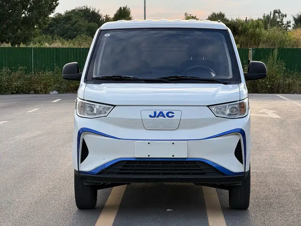 JAC Bluecat — миниатюра 2