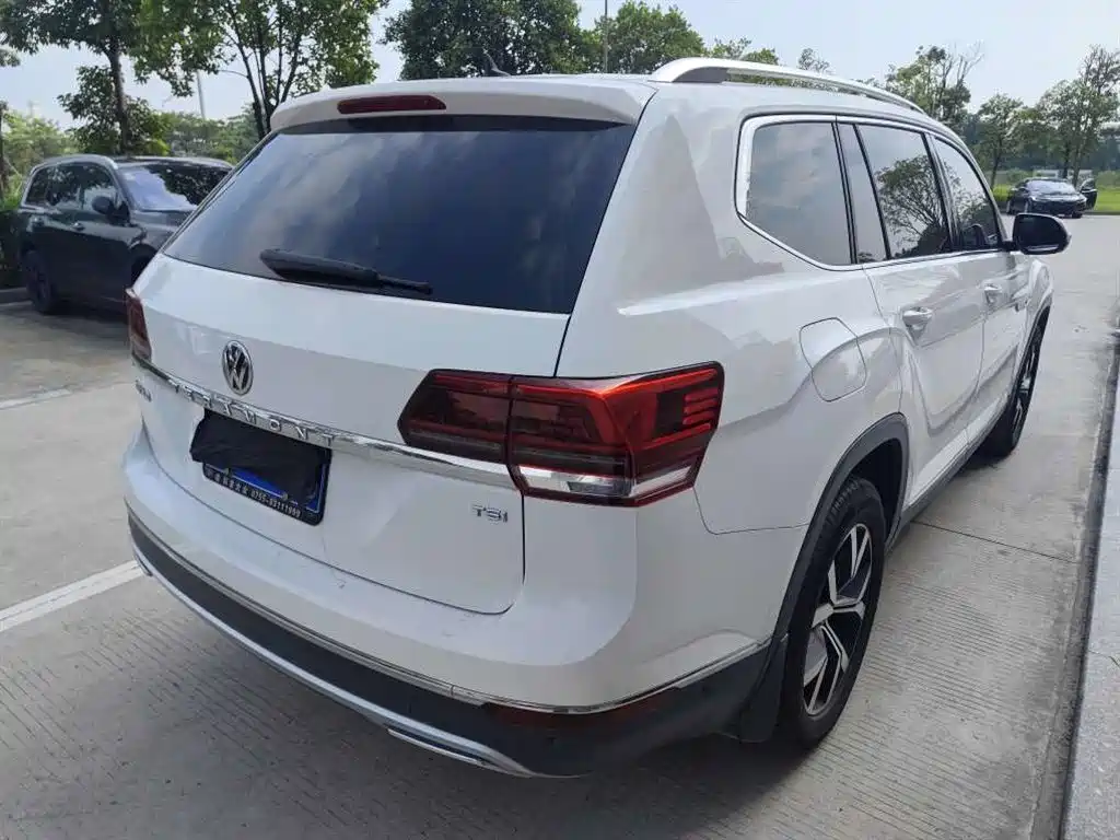 Volkswagen Teramont — миниатюра 7