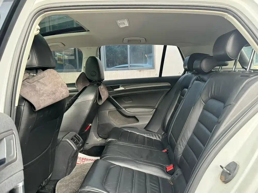 Volkswagen Golf — миниатюра 6