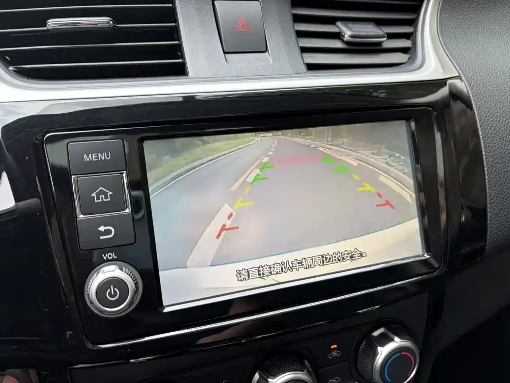 Nissan Sylphy — миниатюра 9