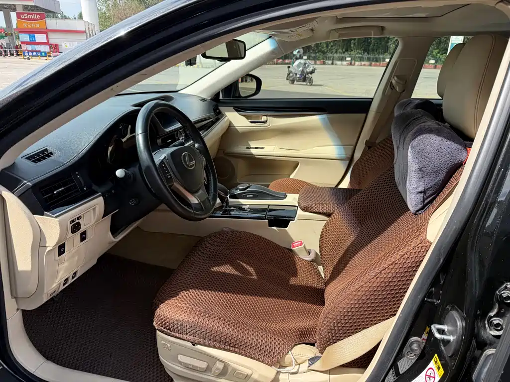 Lexus ES — миниатюра 4