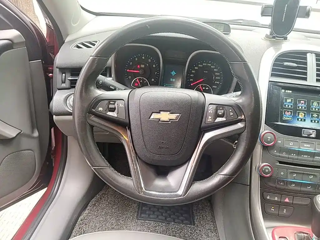 Chevrolet Malibu — миниатюра 11