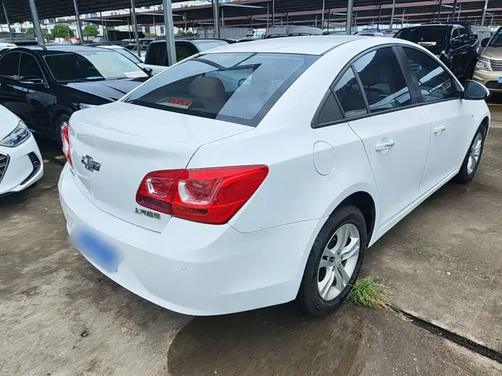 Chevrolet Cruze — миниатюра 7