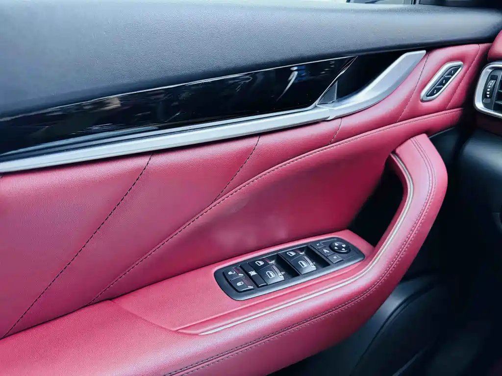 Maserati Levante — миниатюра 18