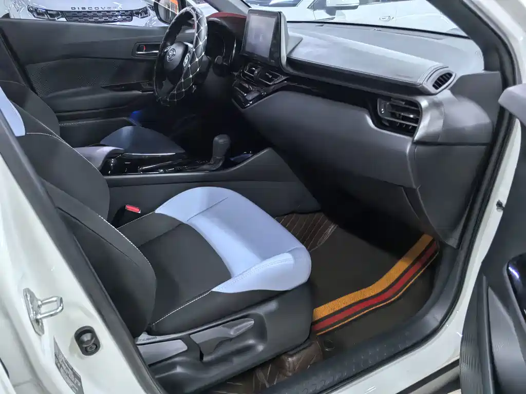 Toyota IZOA — миниатюра 10