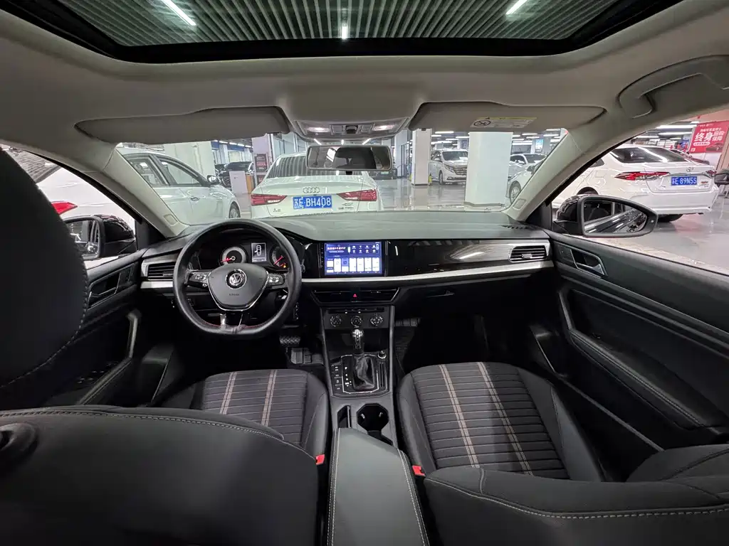 Volkswagen Lavida — миниатюра 15