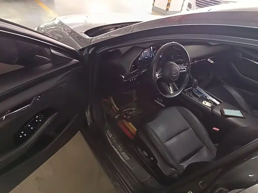 Mazda 3 Axela — миниатюра 16