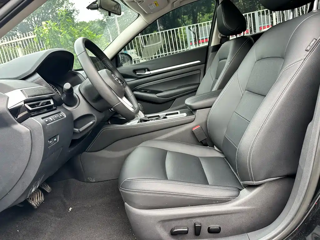 Nissan Teana — миниатюра 7