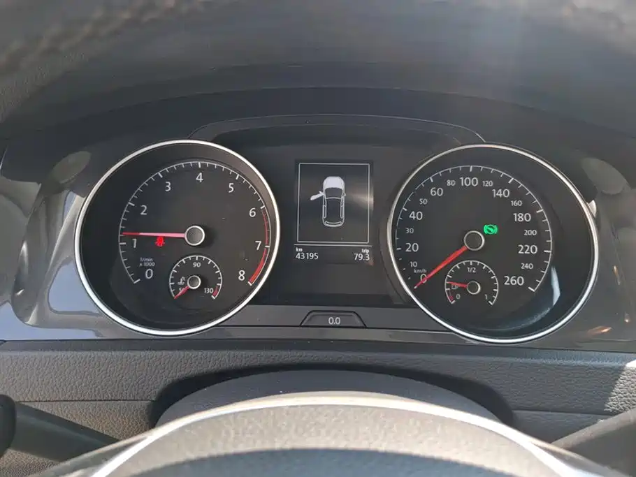 Volkswagen Golf — миниатюра 14