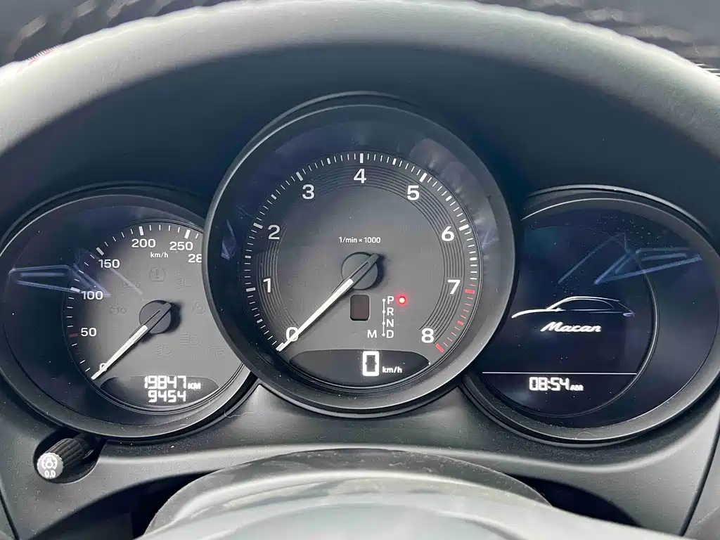 Porsche Macan — миниатюра 7