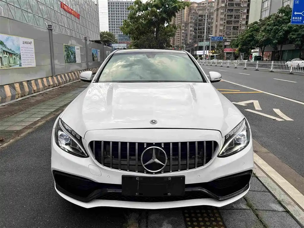Mercedes-Benz C-Class — миниатюра 14