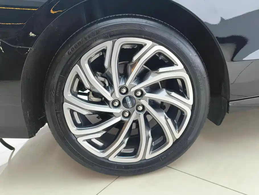 Lincoln Z — миниатюра 6