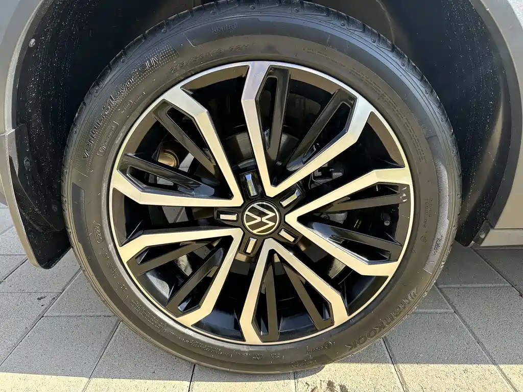 Volkswagen T-Roc — миниатюра 29