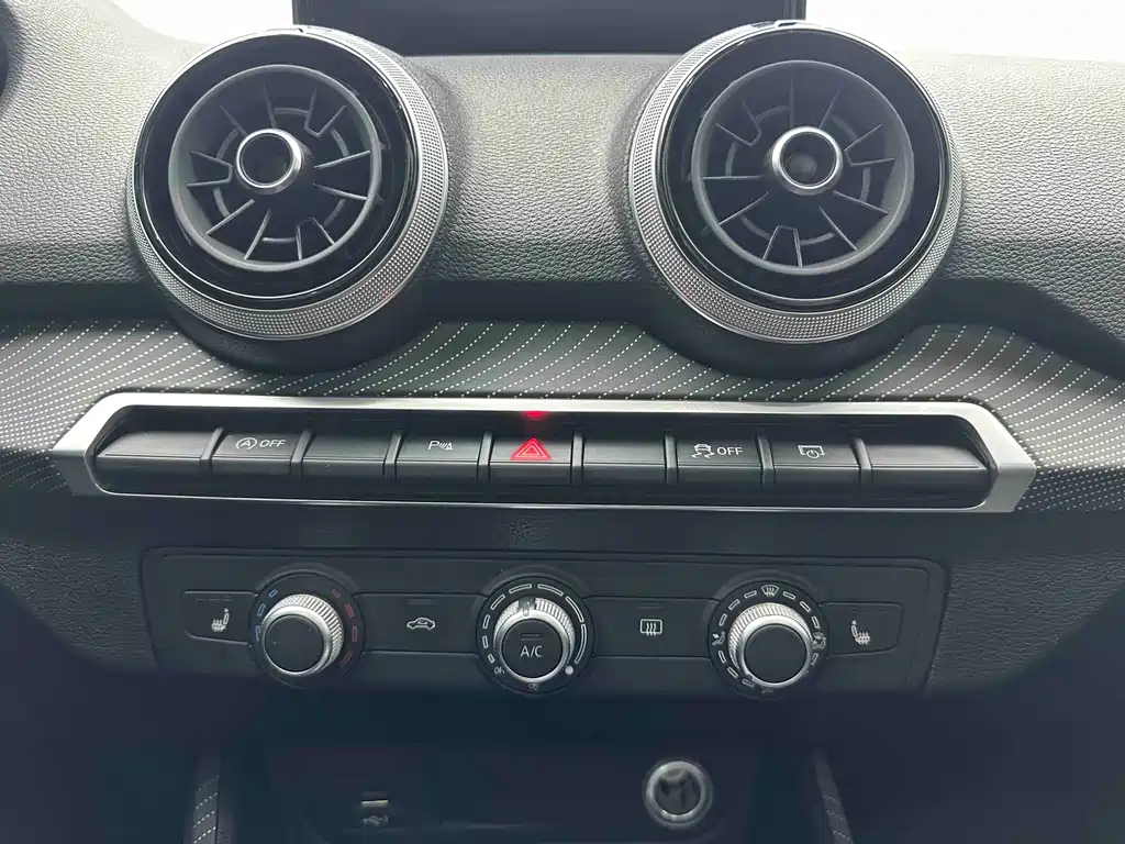 Audi Q2L — миниатюра 16