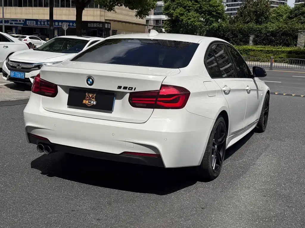 BMW 3 Series — миниатюра 6