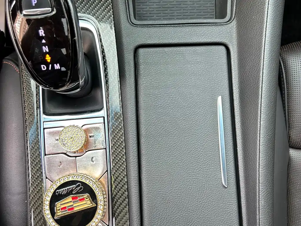 Cadillac CT5 — миниатюра 24