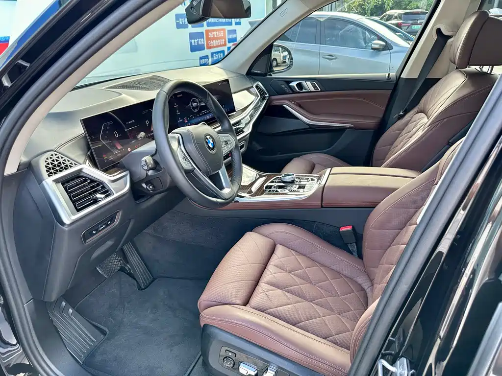 BMW X7 — миниатюра 8