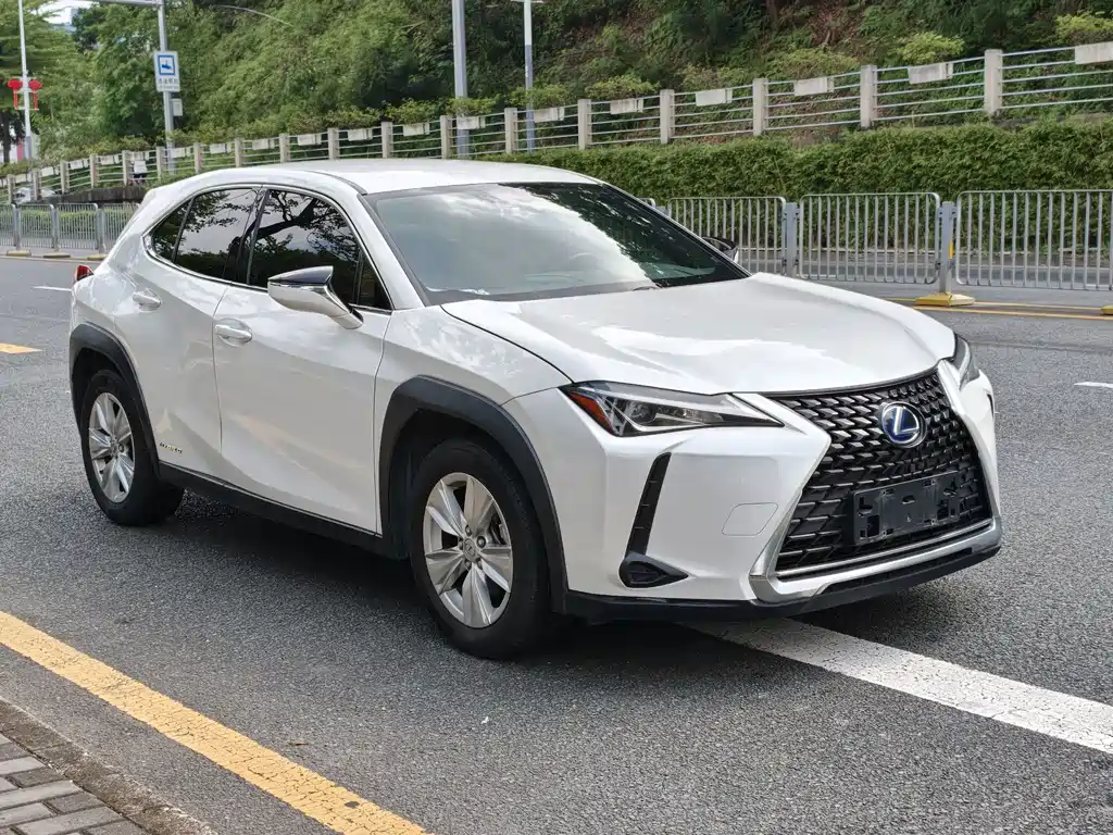 Lexus UX — миниатюра 2