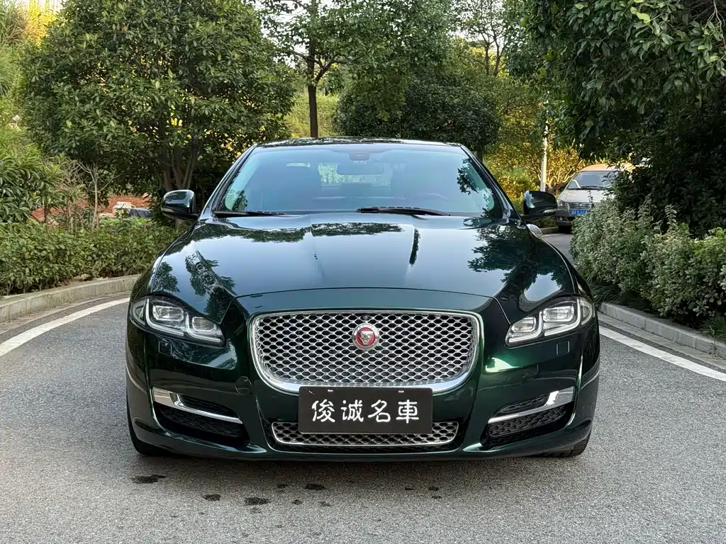 Jaguar XJ — миниатюра 2