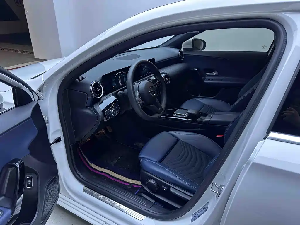 Mercedes-Benz A-Class — миниатюра 9