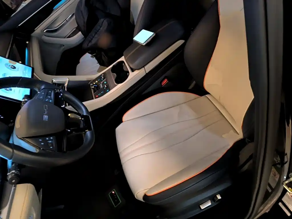 BYD PLUS New Energy — миниатюра 15