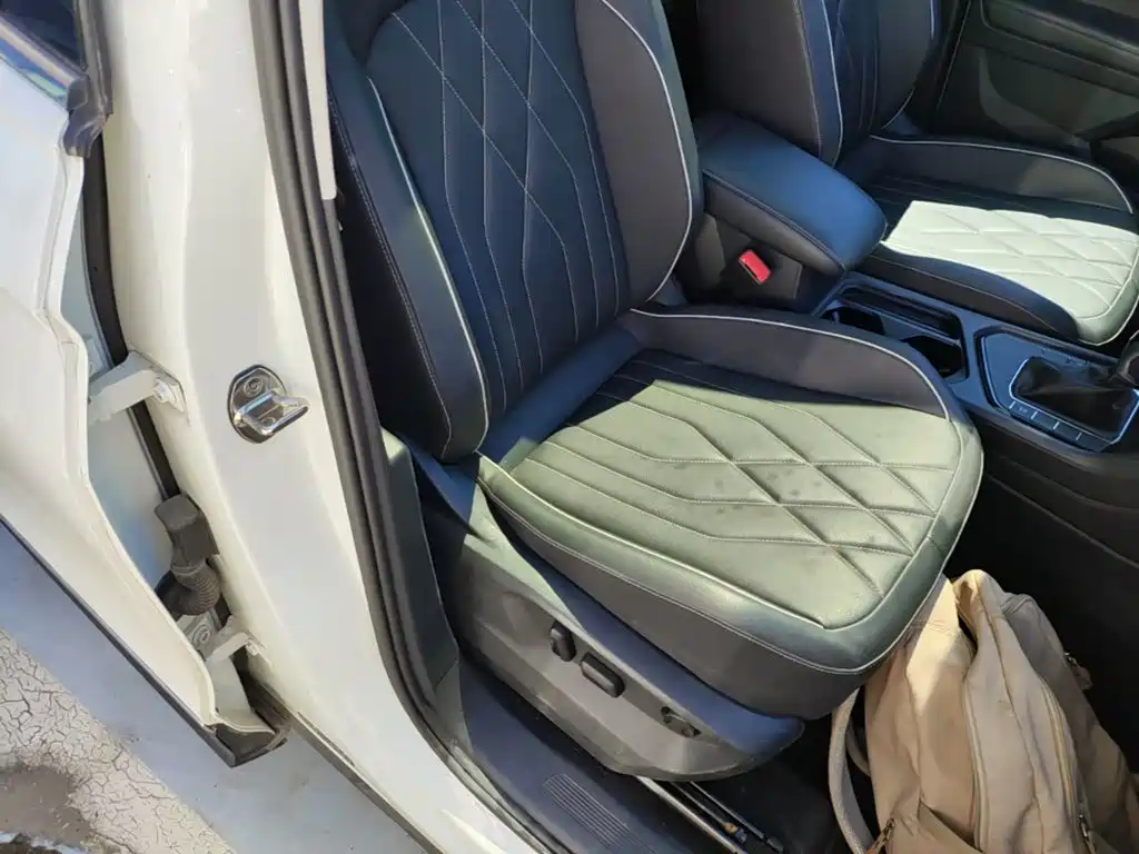 Volkswagen Tiguan L — миниатюра 25