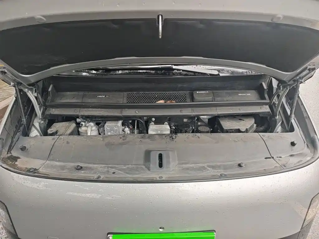Li Auto Li MEGA — миниатюра 20