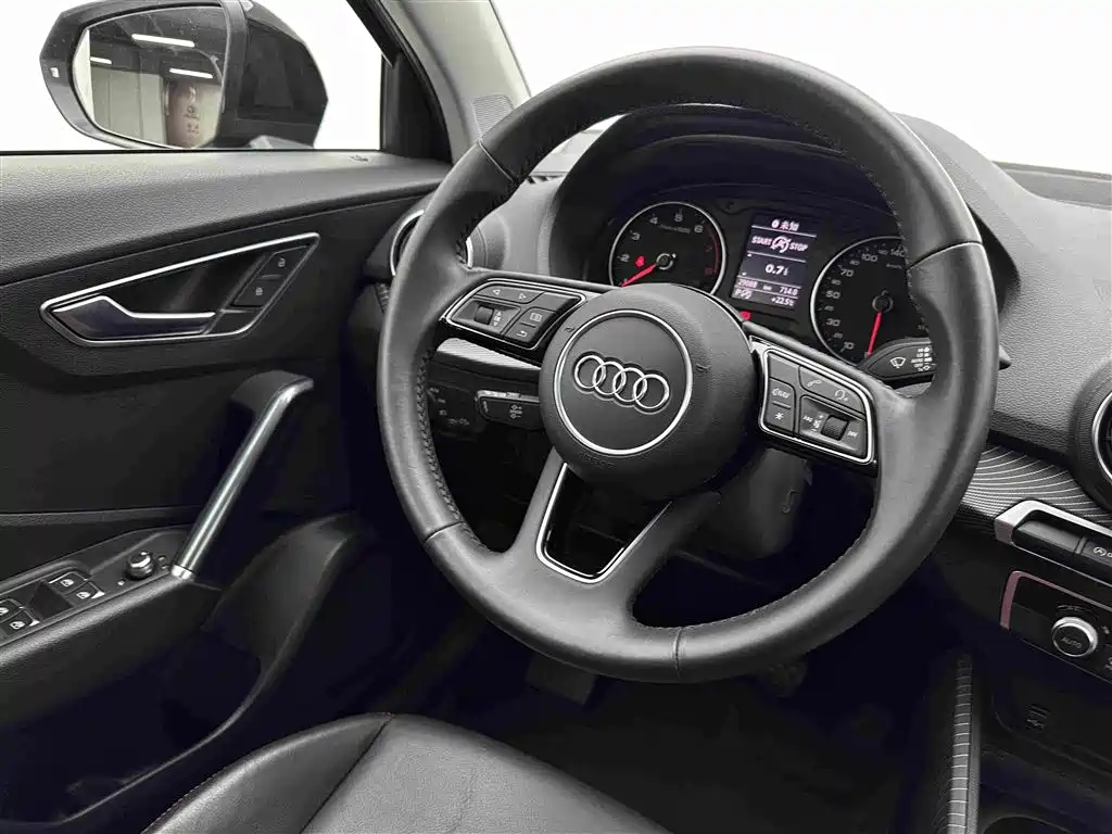 Audi Q2L — миниатюра 10