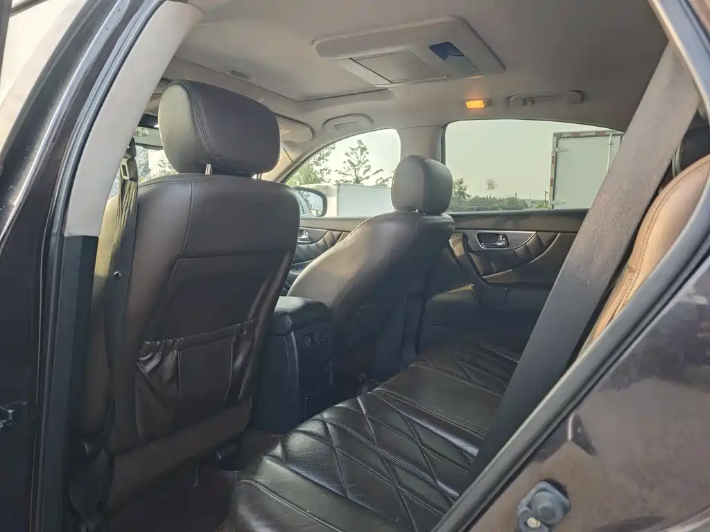 Infiniti FX 2010 FX35