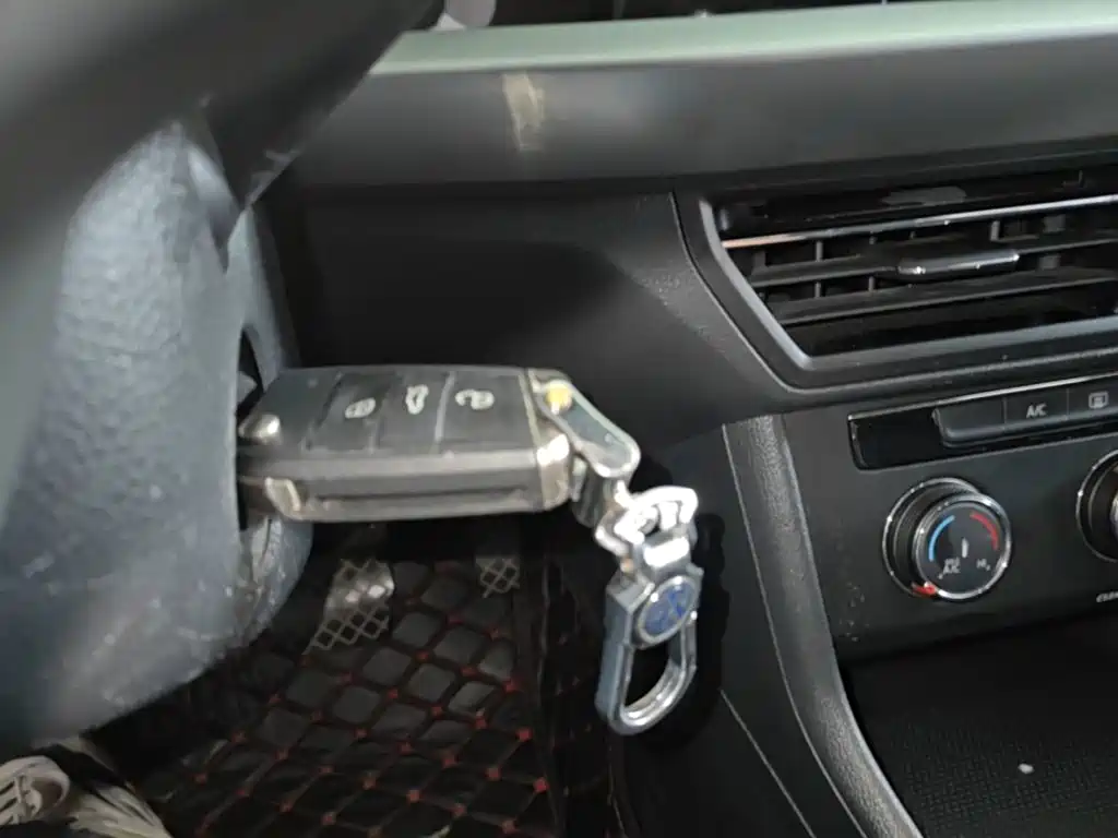 Volkswagen Lavida — миниатюра 9