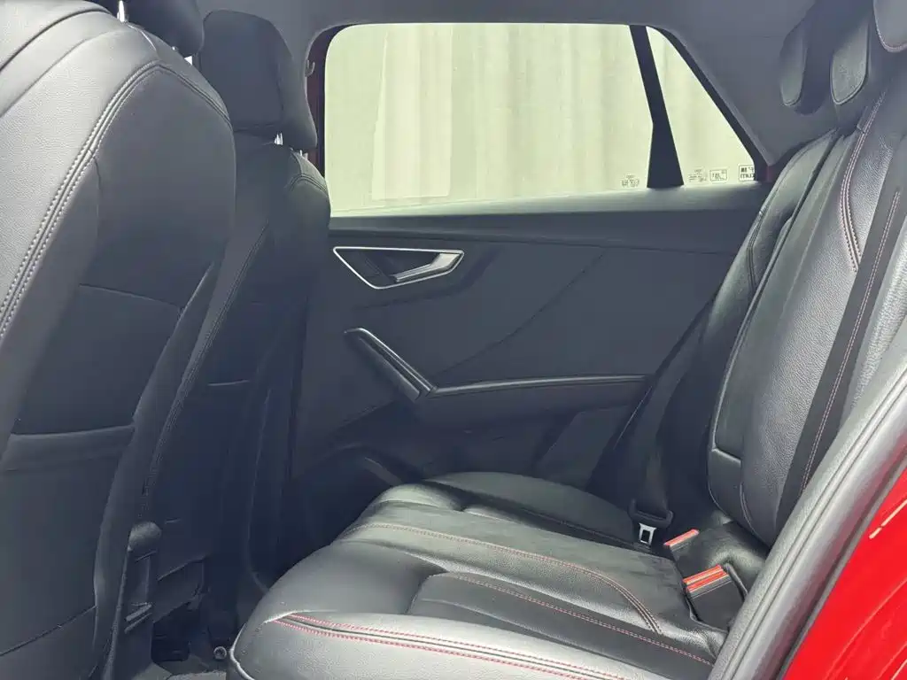 Audi Q2L — миниатюра 9