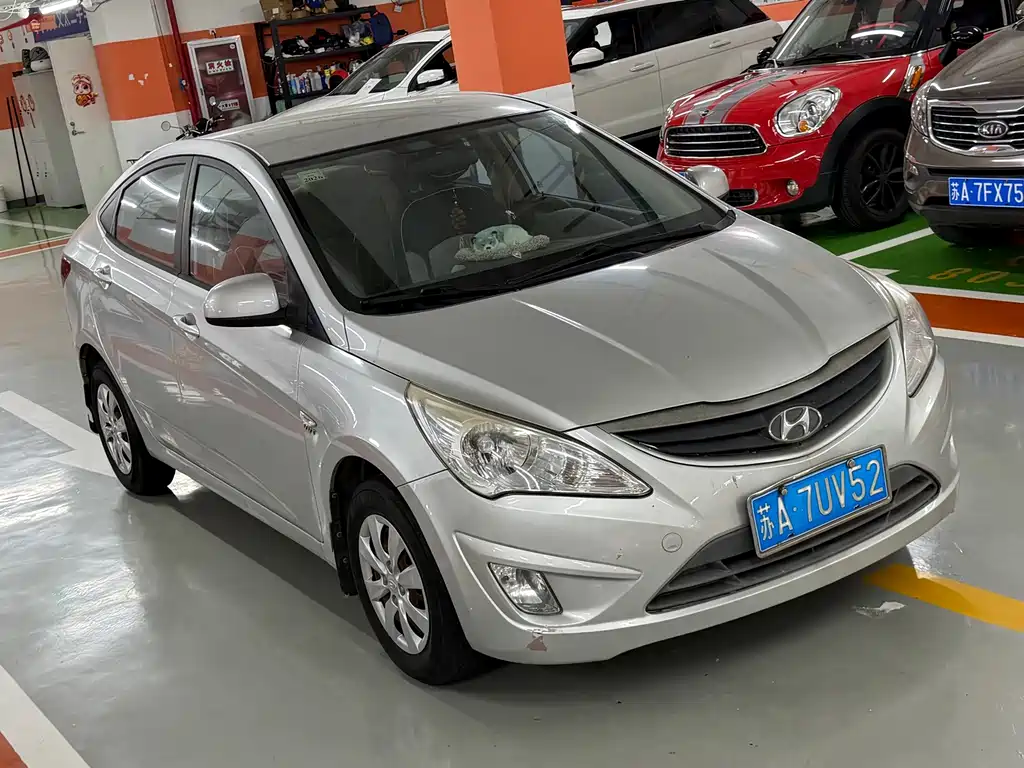 Hyundai Verna — миниатюра 3