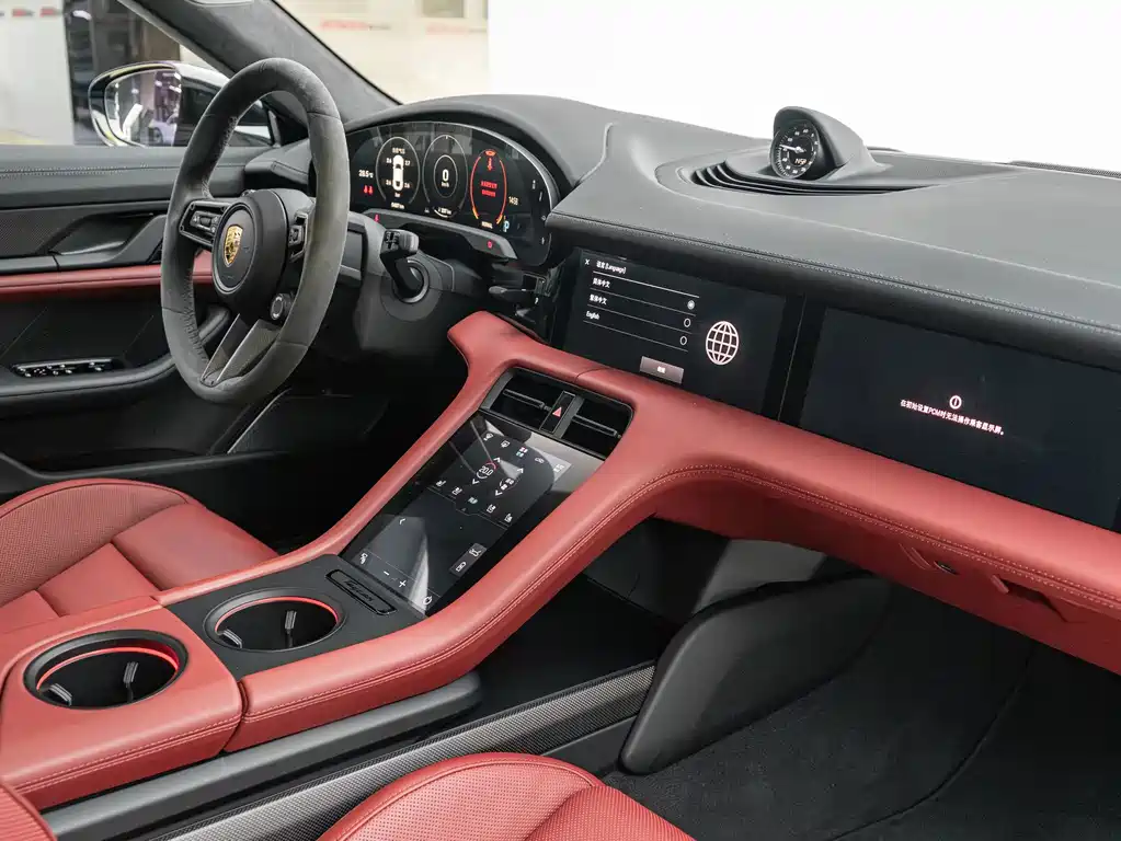 Porsche Taycan — миниатюра 23