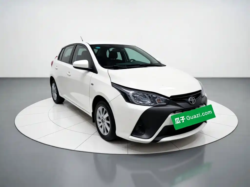 Toyota Yaris L — миниатюра 3