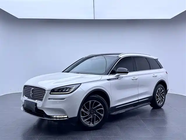 LINCOLN ADVENTURER 2020