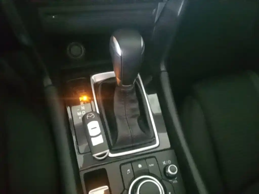 Mazda 3 Axela — миниатюра 14