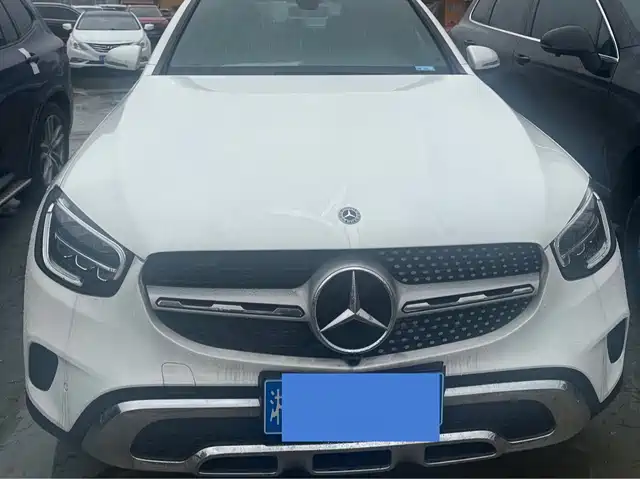MERCEDES-BENZ GLC