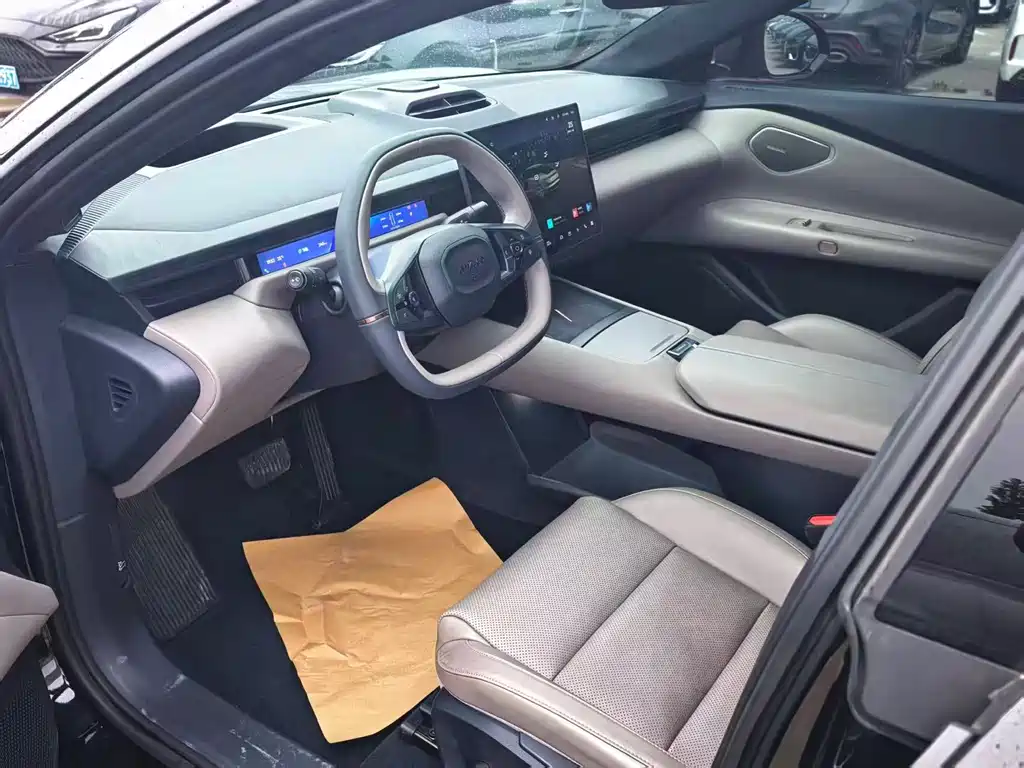 Lynk & Co Z10 2024 95kWh 806km Smart Drive Max