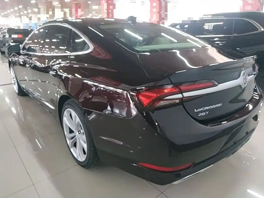 Buick LaCrosse — миниатюра 5