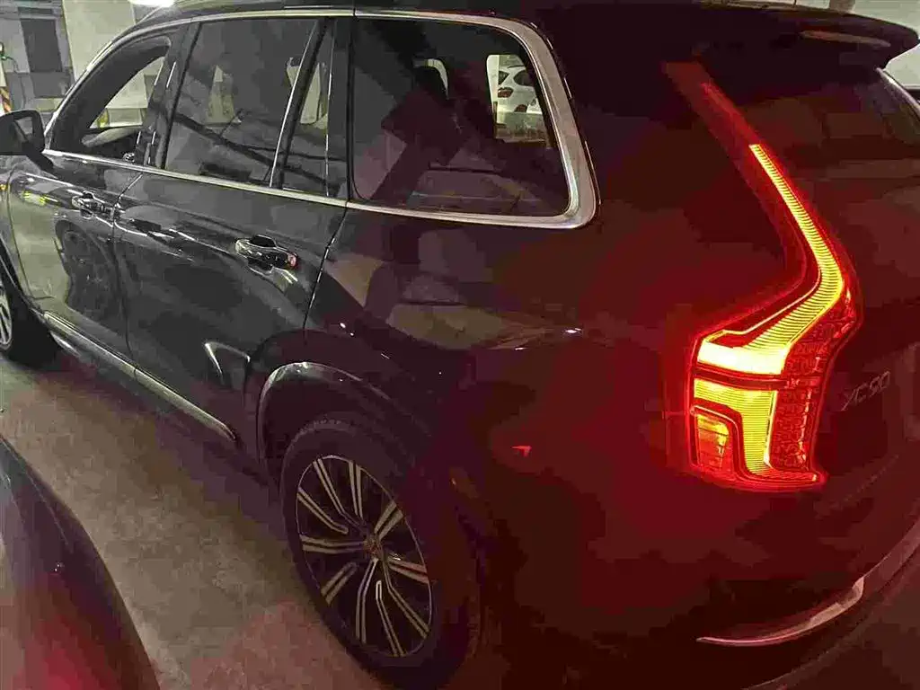 Volvo XC90 — миниатюра 4